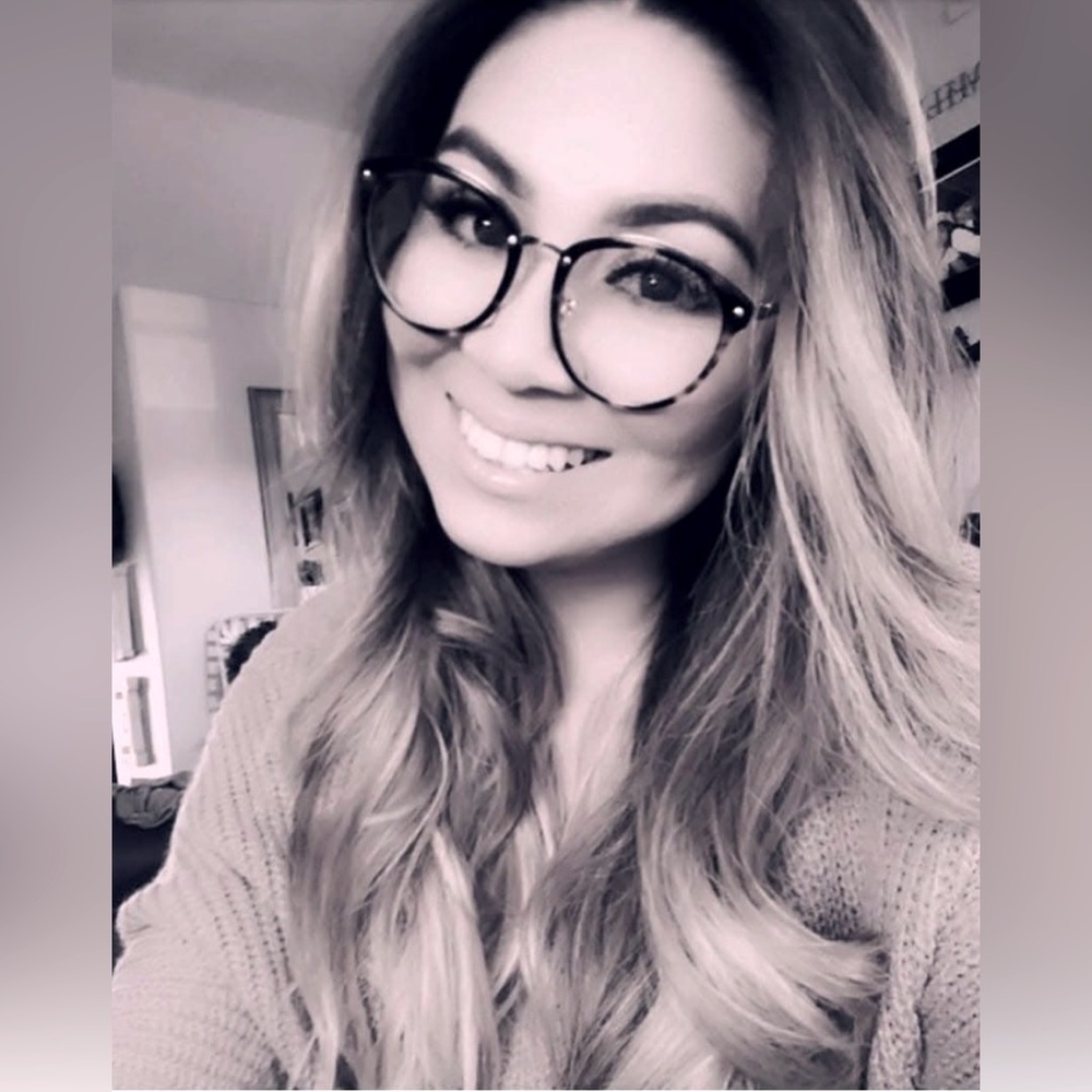 Meet your Posher, Carina